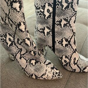 Fashion boots worn a few times